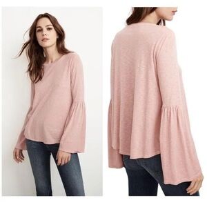 Velvet by Graham and Spencer Bell Sleeve Top Kamry size medium in Tulle pink